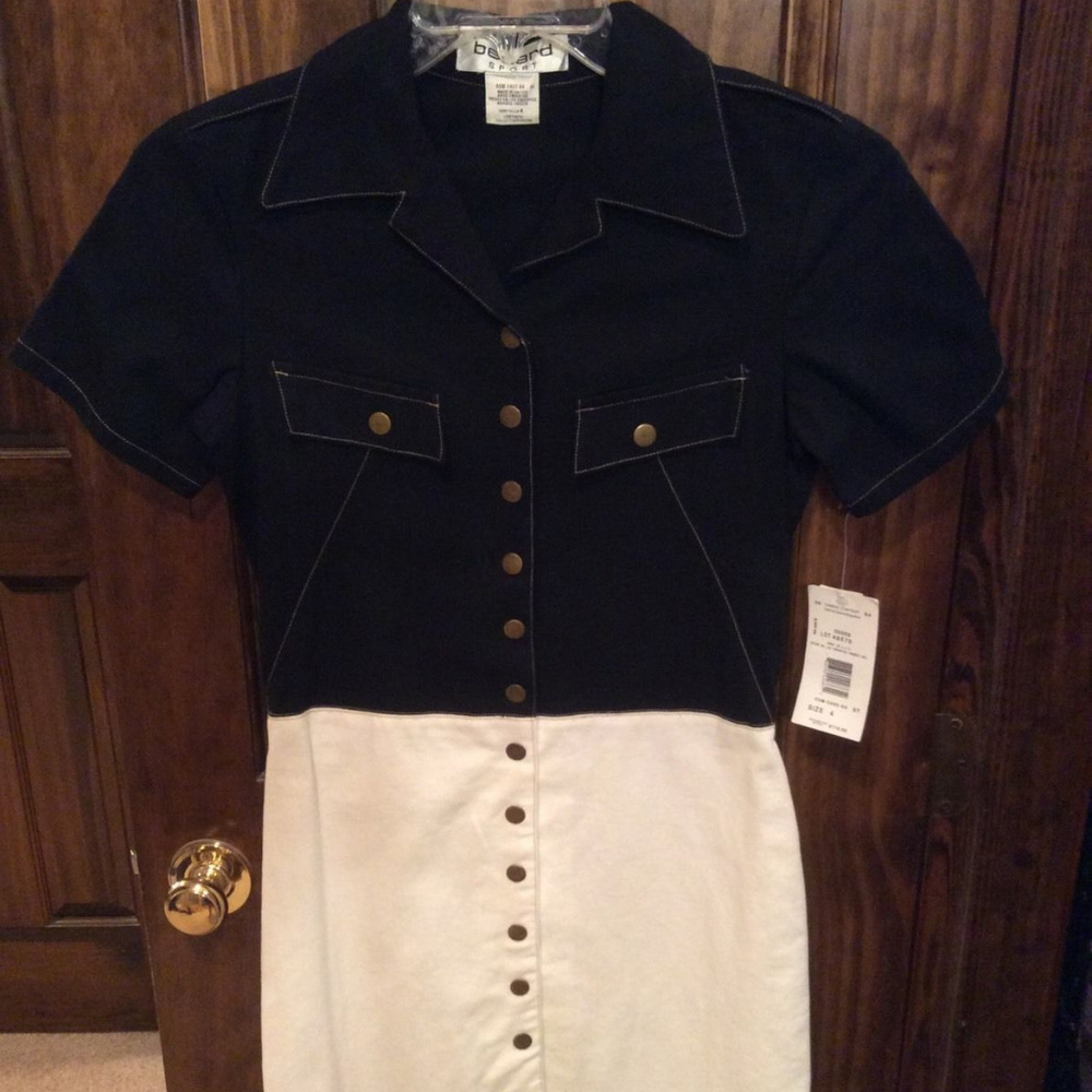 SOLD! Harve Benard Size 4 Sport SS Blk/White Denim Dress